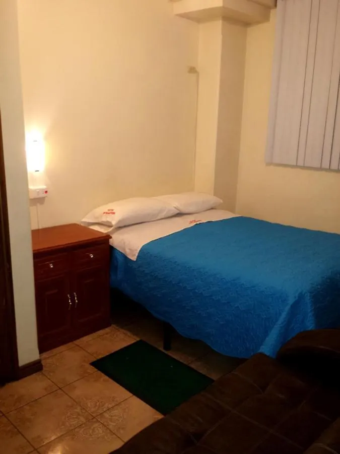 Hostal David Alejandro Quito Ecuador